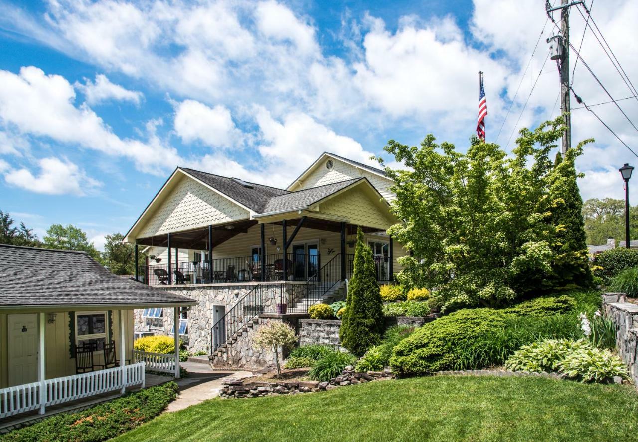 Boxwood Lodge Blowing Rock Near Boone-University Bagian luar foto