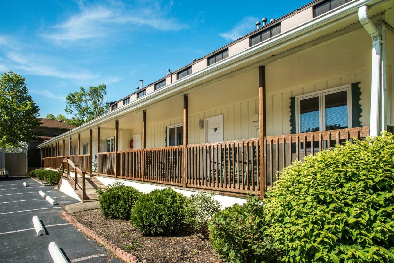 Boxwood Lodge Blowing Rock Near Boone-University Bagian luar foto