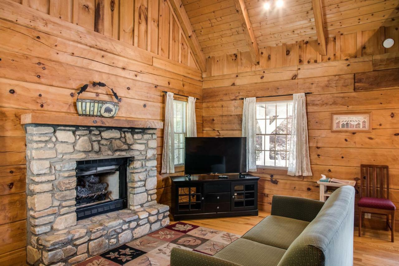 Boxwood Lodge Blowing Rock Near Boone-University Bagian luar foto