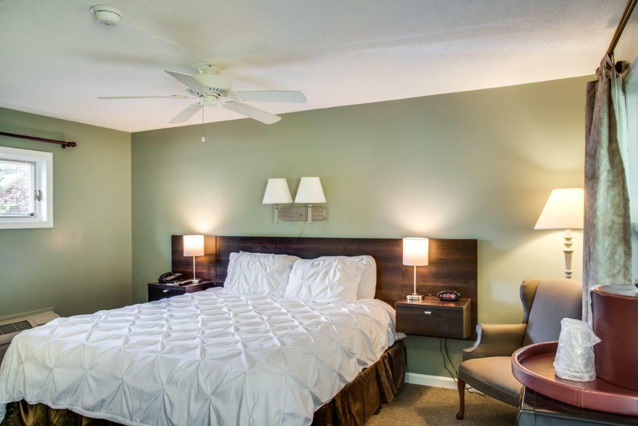 Boxwood Lodge Blowing Rock Near Boone-University Bagian luar foto